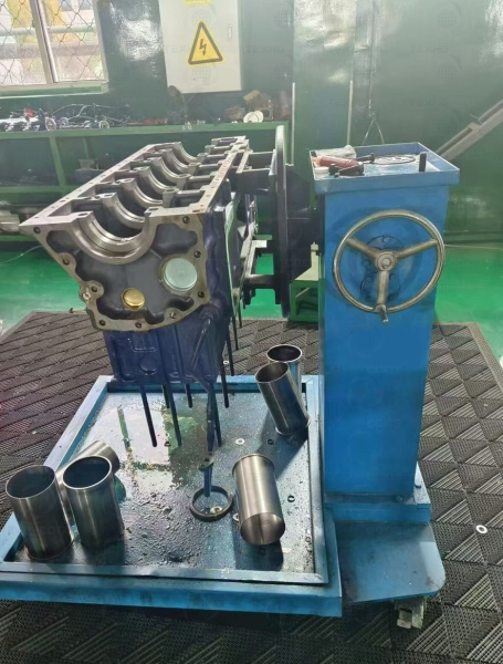 Кантователь двигателей грузовой TS-2000KR