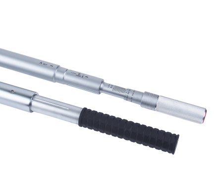 Ключ динамометрический 1" 400-2000Нм JTC-7668